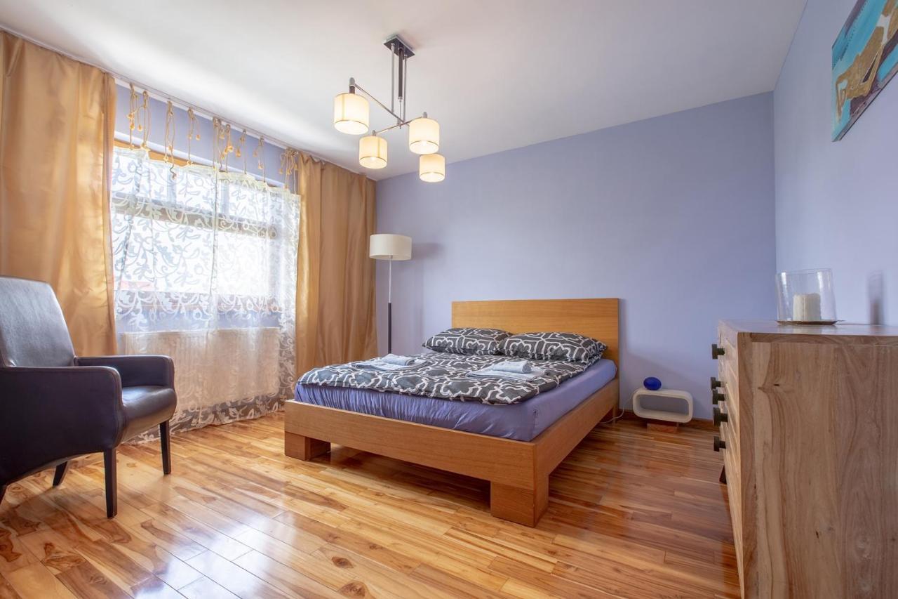 Patek Premium Apartments - Airport Lawica & Mtp & Car Races & International Trade Fairs Skórzewo Dış mekan fotoğraf