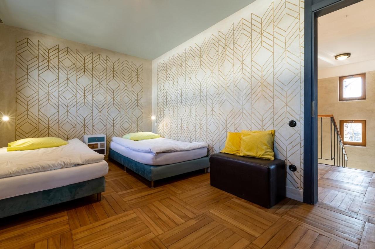 Patek Premium Apartments - Airport Lawica & Mtp & Car Races & International Trade Fairs Skórzewo Dış mekan fotoğraf